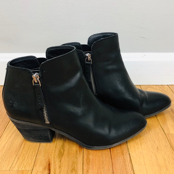 Frye Shoes - Frye Booties Black Size 7